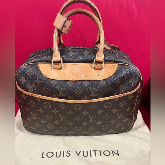 😍💯Authentic LOuis Vuitton Monogram Deauville + Free 🎁 😍 - Picture 1 of 16